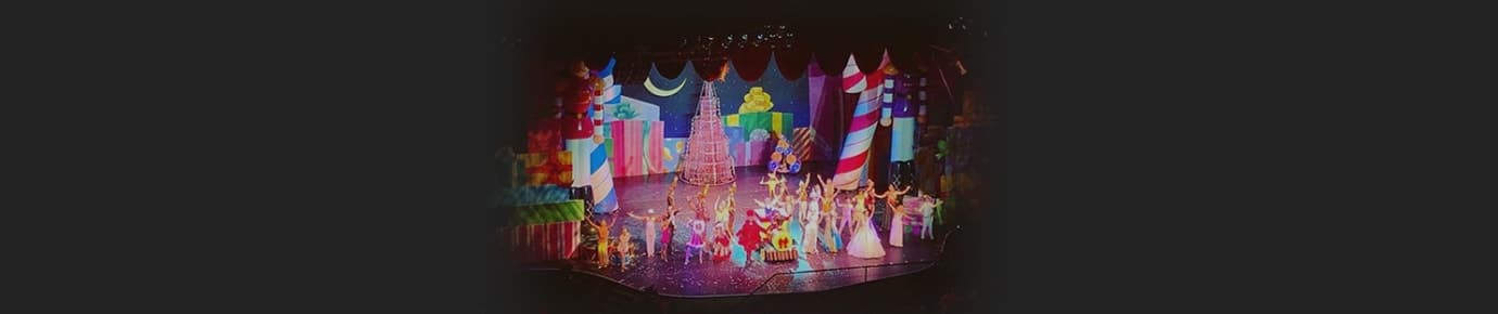 Cirque Dreams Holidaze Tickets